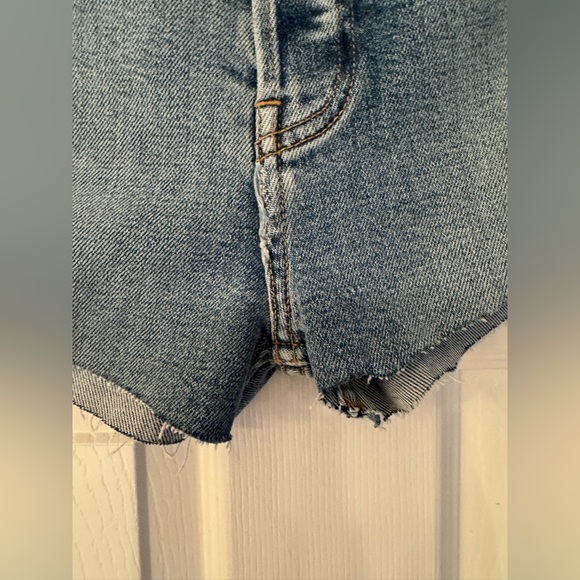 REDONE High Rise Stove Pipe Straight Leg Unfinished Hem Women’s Shorts Size 26 - Picture 8 of 15